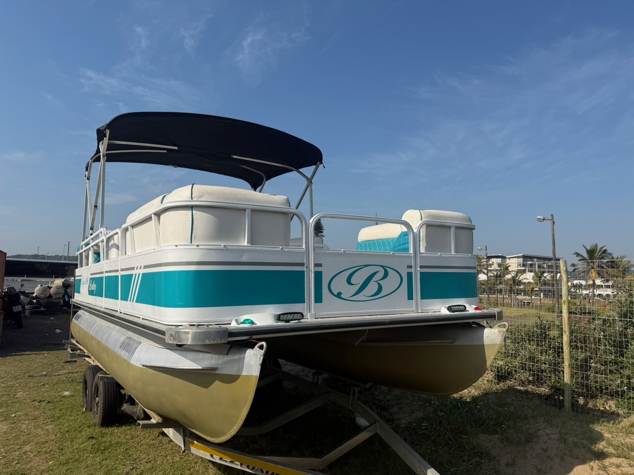 2008 Bentley Pontoon Boat 200 Cruise - 12 People with 50hp Mercury 4 Stroke - Image 10