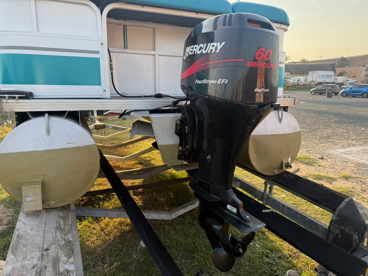 2008 Bentley Pontoon Boat 200 Cruise - 12 People with 50hp Mercury 4 Stroke - Image 6